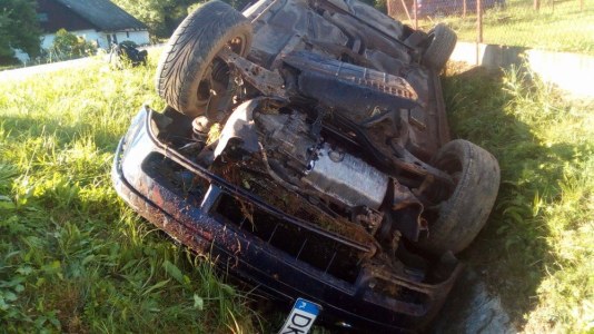 Nehoda osobního automobilu na Celném
